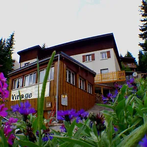 Auberge Du Virage Hotel